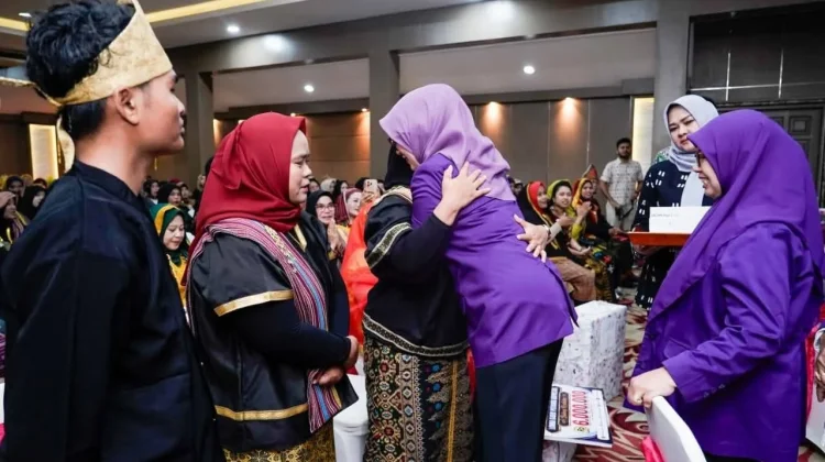 Bunda Sinta Akui Pemerintah Masih Punya Utang Budi kepada Kader Posyandu