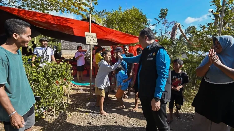Gubernur NTB Temui Pengungsi Gempa Manggarai Timur, Bawa Pesan Persaudaraan
