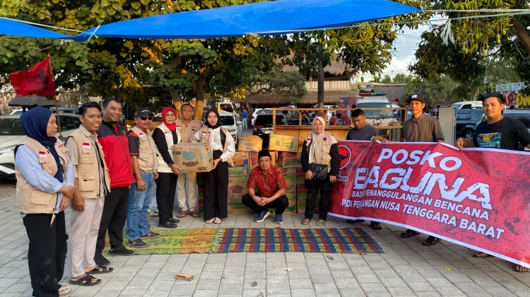PDIP NTB Buka Posko Bantuan Korban Kebakaran Desa Adat Sade Lombok Tengah