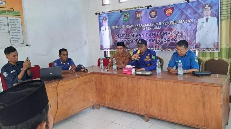 Damkarmat Bima Perkuat Mitigasi Kebakaran lewat Edukasi Warga