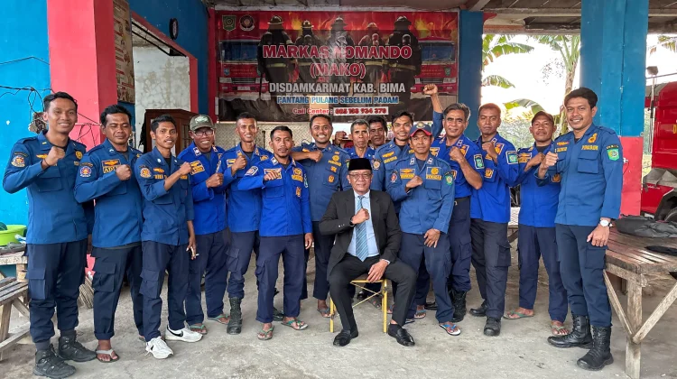 Damkarmat Bima Bentuk Relawan Desa Hadapi Ancaman Kebakaran