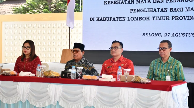Bupati Lombok Timur Dorong Warga Manfaatkan Layanan Mata Gratis