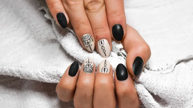 Nail Art dan Kesehatan Mental
