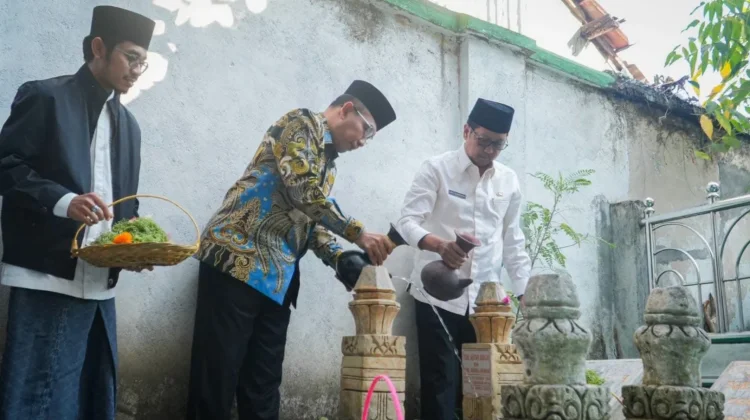 Kenang Jasa Pendahulu, Pemkot Mataram Gelar Ziarah Makam
