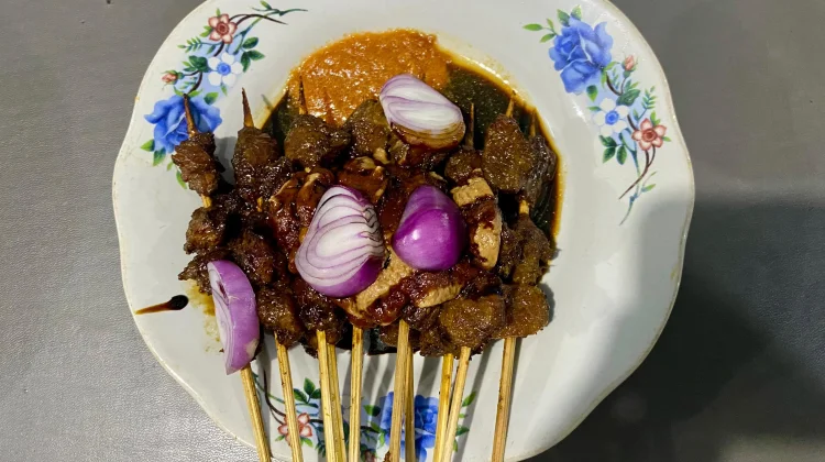 Sate Kambing Gurih, Kuliner Tradisional Kaya Cita Rasa