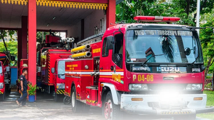 Armada Terbatas, Damkar Lombok Utara Minta Tambahan Mobil Pemadam dan Rescue