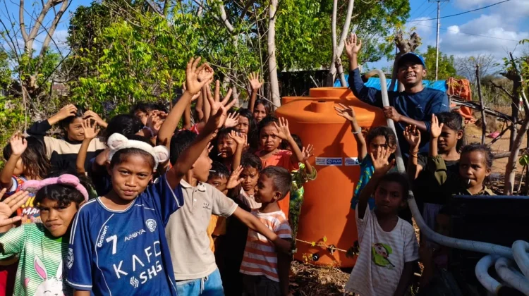 Gempa Flores: Anak-anak Hadapi Ancaman Berlapis di Pengungsian, Plan Indonesia Desa