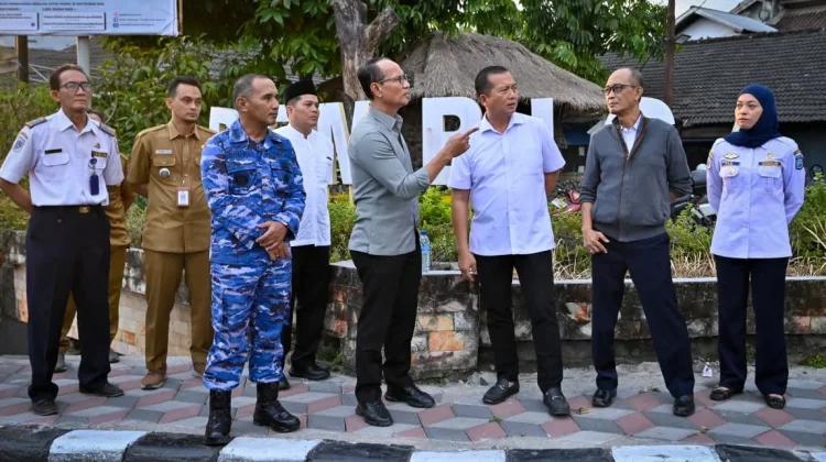 Gubernur Iqbal dan Wali Kota Mohan Turun Langsung Atasi Kemacetan Simpang Rembiga