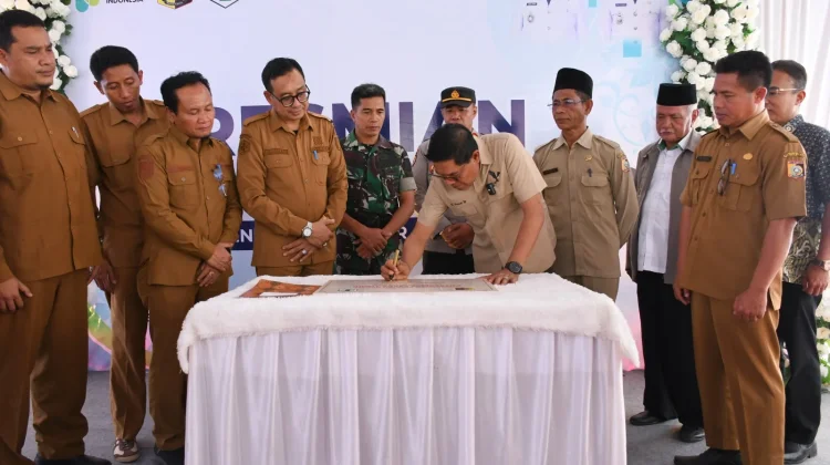 Tingkatkan Pelayanan Kesehatan, Bupati Lotim Resmikan Puskesmas Sakra Timur