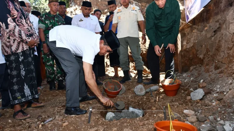 Pemda Lombok Timur Dukung Kegiatan Keagamaan dan Pembangunan Masjid