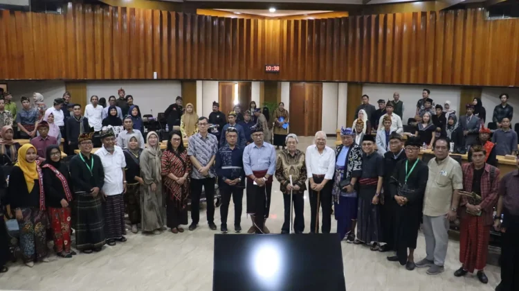 Menuju Kongres Internasional, Prakongres Bahasa Sasak Bahas Empat Isu