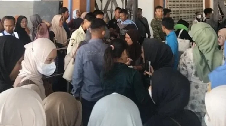 Enam Kapal Pelni Layani Masyarakat Bima Raya