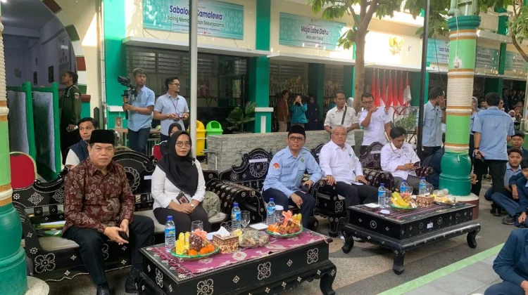 Kanwil Kemenkum NTB Hadirkan Layanan Hukum dalam RRI Fest 2026 di MAN 1 Mataram