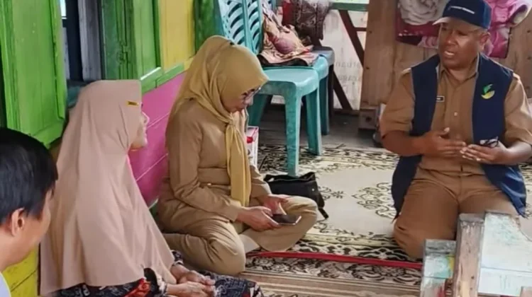 Pinjamkan Kartu Keluarga, Desil Warga Langsung Melonjak