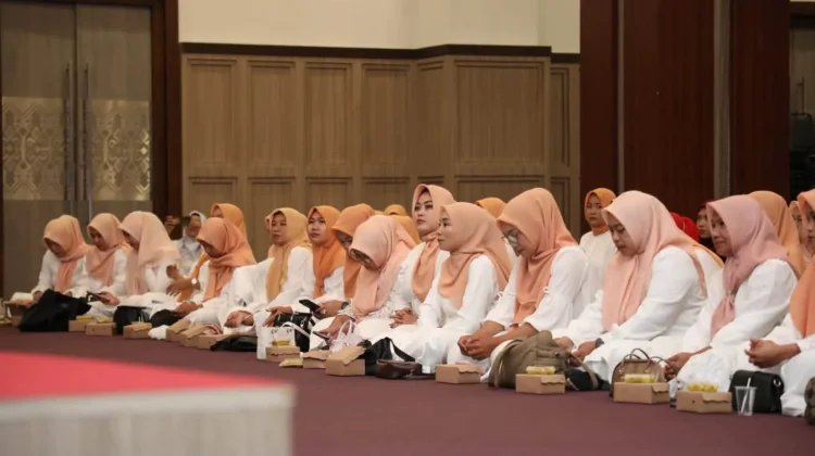 Dharma Wanita Persatuan Lombok Tengah, Perkuat Pembinaan Keagamaan Anggota
