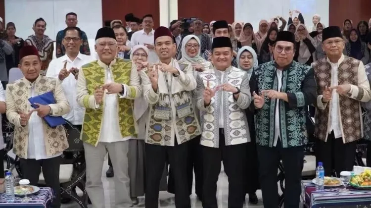 Tasyakuran ke-42, Ustadz Abdul Somad Ajak Masyarakat Kuliah di Universitas Terbuka