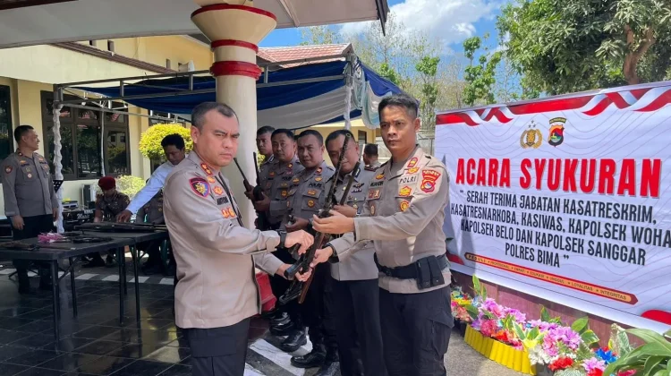 Warga Bima Sukarela Serahkan 12 Senjata Rakitan ke Polisi