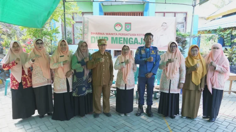 DWP Kota Bima Edukasi Siswa tentang Kesehatan Reproduksi dan Pencegahan Kebakara