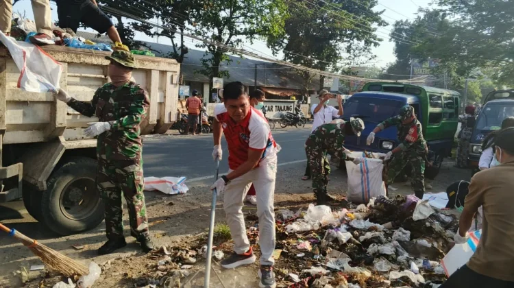 Karya Bhakti di Pasar Tanjung Menjaga Nadi Ekonomi