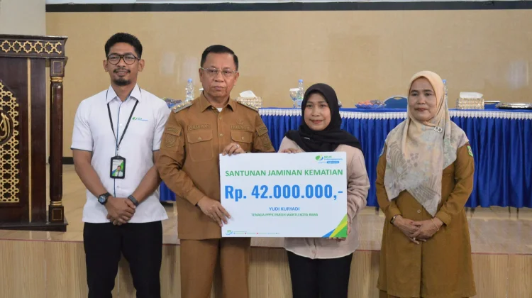 BPJS Ketenagakerjaan Bima Bayarkan Klaim Rp294 Juta
