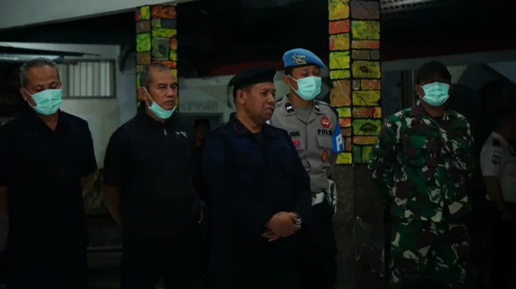 Lapas Selong Perkuat Keamanan melalui Razia Gabungan dan Tes Urine