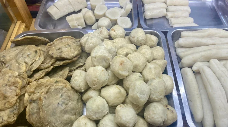 Beragam Bentuk Pempek, Kuliner Palembang yang Punya Keunikan