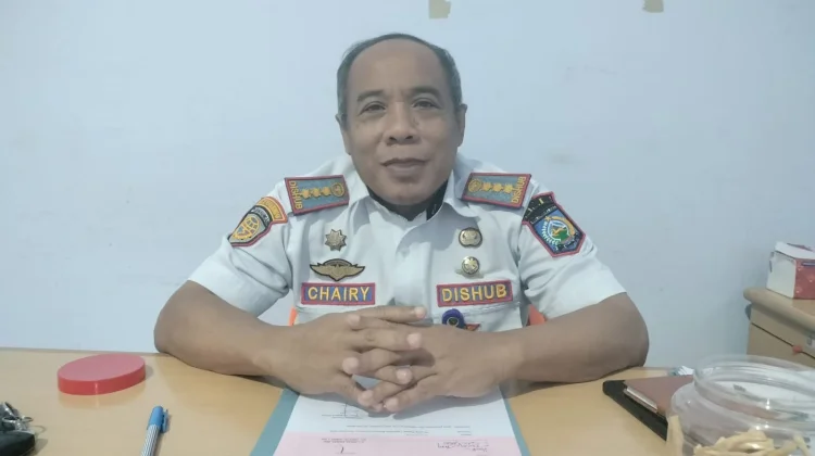 Masyarakat dilayani Penyebrangan Malam menuju Gili Terawangan, selama MotoGP 26