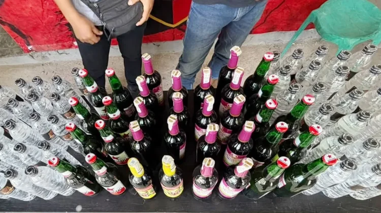 Polsek Sape Sita 80 Botol Miras dari Arak hingga Anggur Kolesom