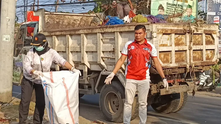 Cegah Sampah Berserakan, DPRD KLU Usulkan Kontainer dan CCTV di Pasar Tanjung