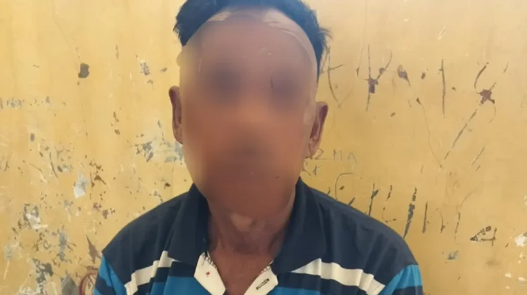 Mengaku Dengar Bisikan Gaib, Lansia Cabuli Istri Tetangga