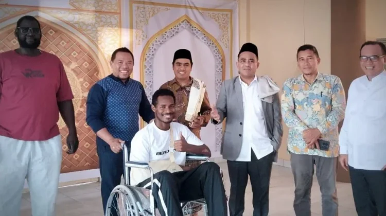 Rektor UIN Mataram Jenguk Ahmed, Mahasiswa Sudan yang Sedang Jalani Pemulihan