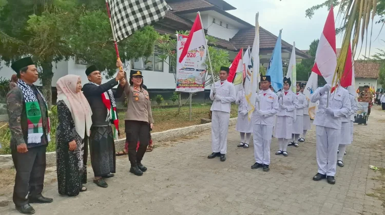 1.500 Peserta Meriahkan Pawai Ta'aruf MTQ Lingsar, Polisi Turun Kawal