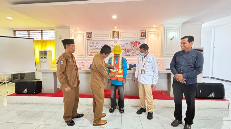 Diklat Tukang Besi Beton Bersertifikasi BACT 2 Resmi Dibuka di SMKN 3 Mataram