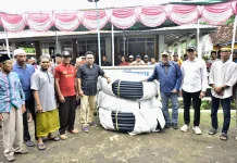 Bupati Bima Salurkan Bantuan Pipa Air Bersih untuk Desa Tolowata