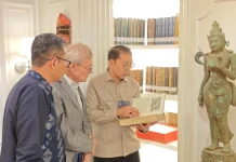 Bertemu Fadli Zon, Kepala Museum NTB Laporkan Progres 9 Museum Desa