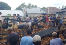 Bale Adat Bersejarah di Bayan  Ludes Dilalap Api
