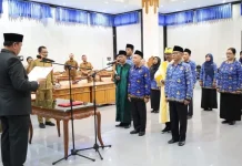 Dukcapil Lombok Barat Diperkuat, Sembilan Pejabat Dilantik