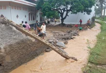 Banjir Kepung Kawasan Mandalika, Warga Mengungsi