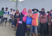 Tebar Kepedulian di Bulan Ramadan, Ipemi Bagi Sembako untuk Warga