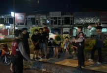 Sat Samapta Polresta Mataram bubarkan balap liar di lingkar selatan