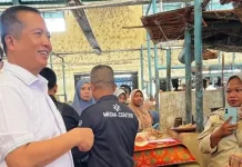 Safari Ramadan di Lombok Barat, Gubernur NTB Pantau Harga dan Pastikan Pasokan Pang
