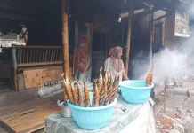 Penjualan Ikan di Loang Baloq Meningkat Selama Ramadan, Pedagang Untung Banyak