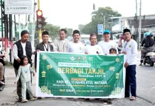Semarak HADI ke-73 NW, Pemuda NW se-NTB Gelar Pembagian Takjil