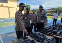 Kapolres Bima Kota Cek Senpi Personel