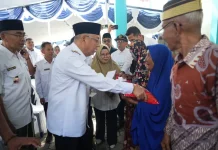 500 Paket Beras BAZNAS RI untuk Fakir Miskin di Kota Bima
