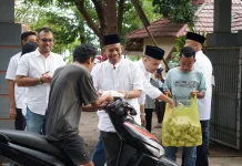 Safari Ramadan, Warga Binaan Lapas Selong Ikut Tebar Kebaikan