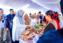 Buka Bazar Ramadan, Wagub NTB Minta Bank Daerah Lebih Profesional