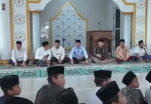 Sekda Lotim Pimpin Safari Ramadan di Masjid Nuruttaqwa Rekat Lauk