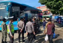 Personel Ops Ketupat Rinjani 2026 Pos Pelayanan Terminal Dara  Amankan   Pemudik