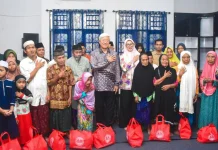 LKKS NTB dan Konjen Tiongkok Berbagi Sembako untuk Warga di Mataram